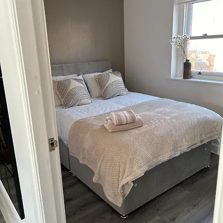 Beautiful By The Sea Apartment